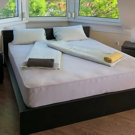 Szent Kristof Panzio 3* فونيارتْسفاشغ