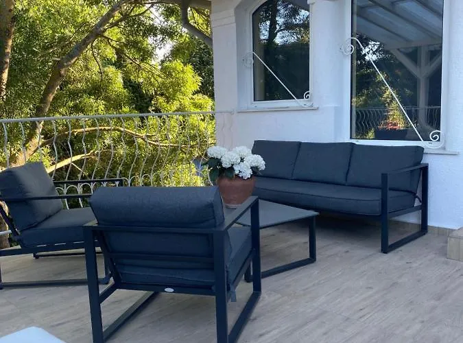 Szent Kristof Panzio 3* פוניארצוושהג'